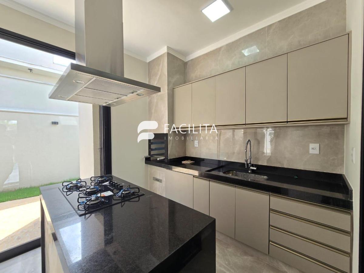 Casa de Luxo no Condomínio Vila Romana 1 em Ribeirão Preto: Piscina, 3 Suítes e Infraestrutura Completa